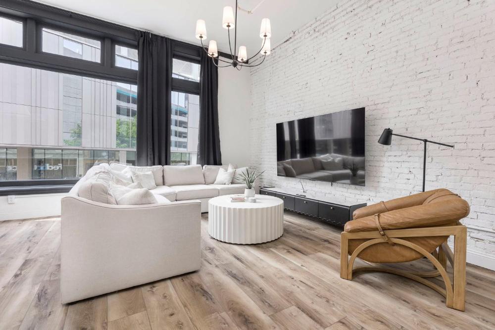Decadent Cityscape Retreat
